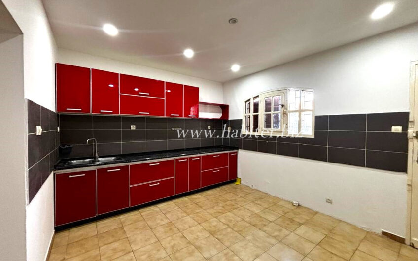 Villa R+1 à louer aux Almadies