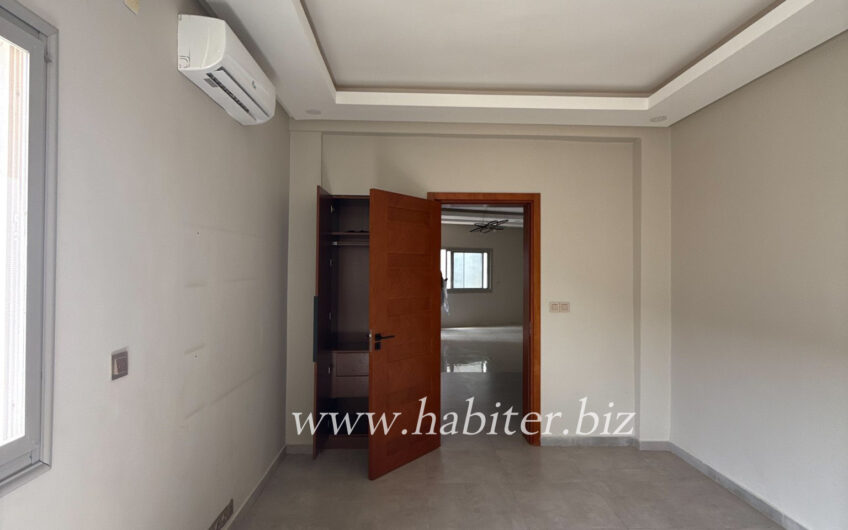 Appartement de 167m2 à louer meublé ou vide à Ngor Virage