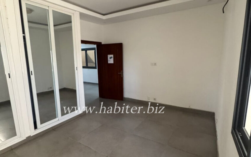 Appartement à louer à Mermoz