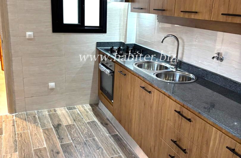 Appartement à louer à Fann Hock