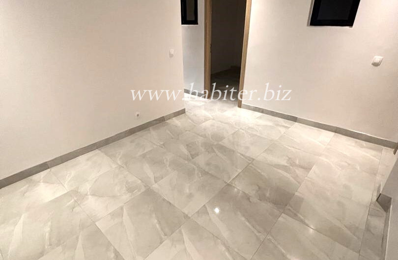 Appartement à louer à Fann Hock