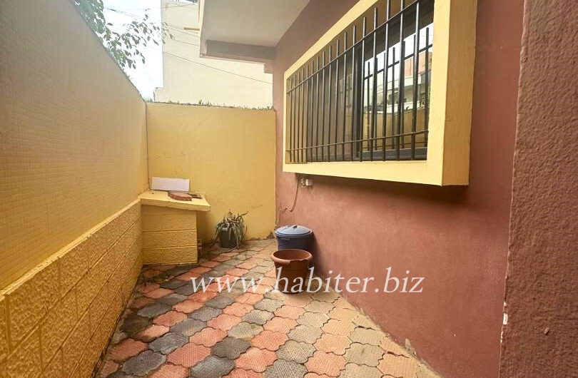 Villa R+ 2 à louer à Sacrée cœur