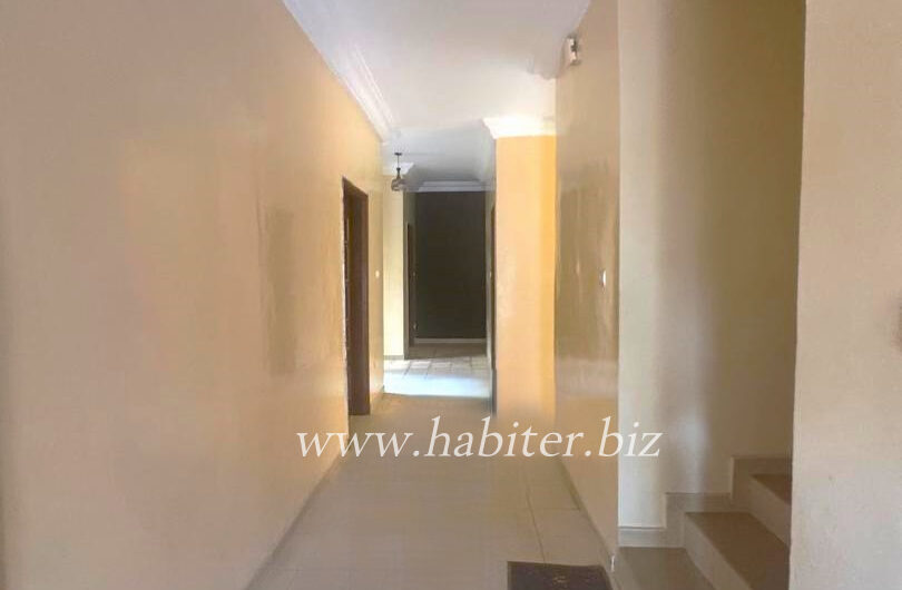 Villa R+ 2 à louer à Sacrée cœur