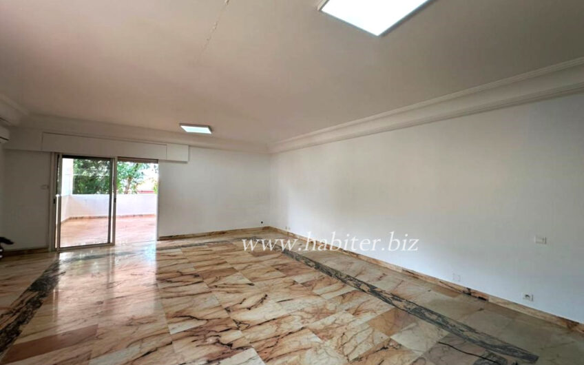 Villa R+1 à louer à Fann Mermoz