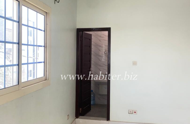 Villa Duplex R+1 à louer à Ouakam