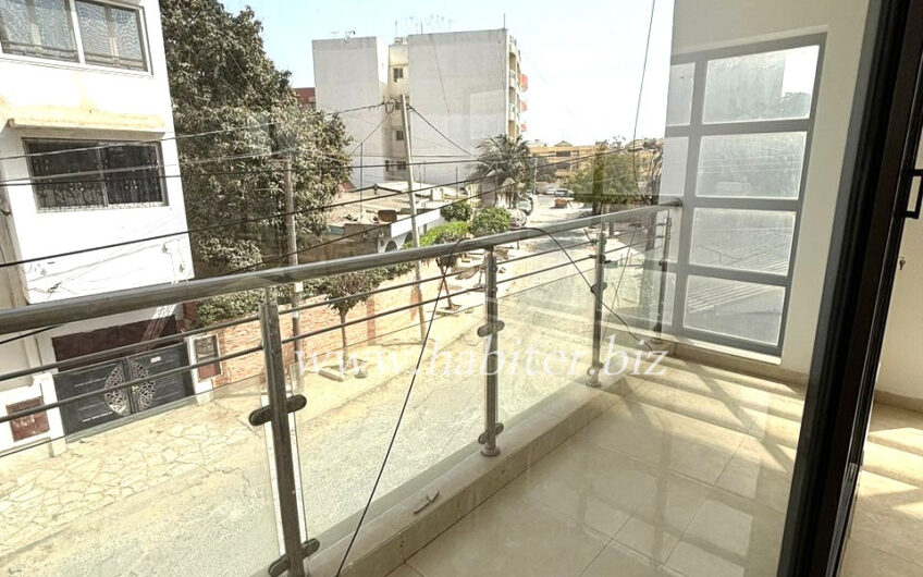 Appartement Haut Standing à louer à Liberté 6 extension