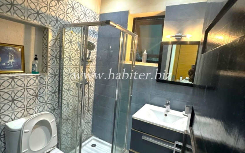 Villa R+2 à louer aux Almadies 2