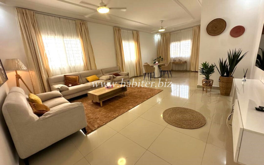 Appartement meublé à louer au Point E