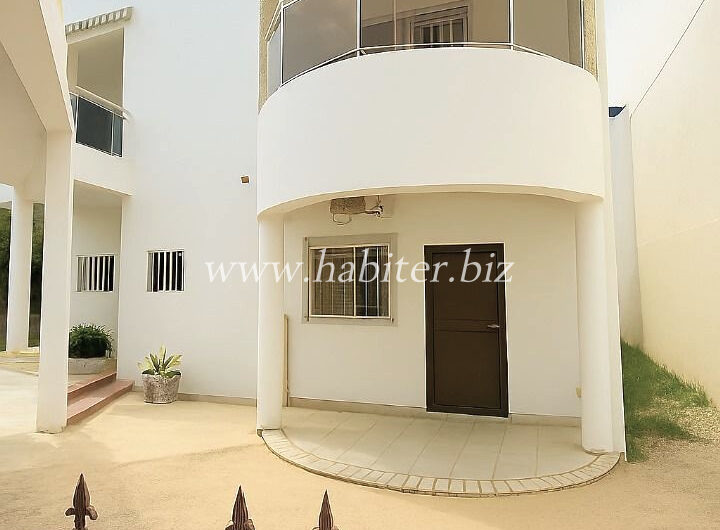 Villa R+1 à louer aux Almadies derrière Bicis
