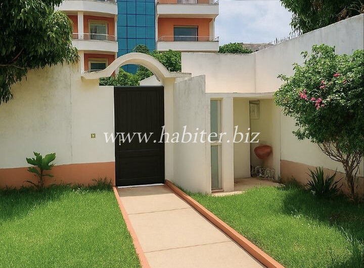 Villa R+1 à louer aux Almadies derrière Bicis