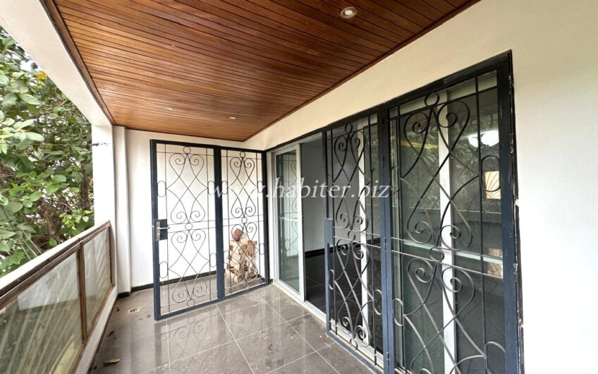 Appartement à louer à la cité Africa