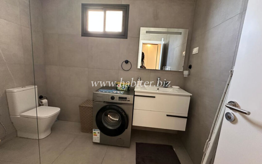 Studio meublé à vendre à Fann résidence
