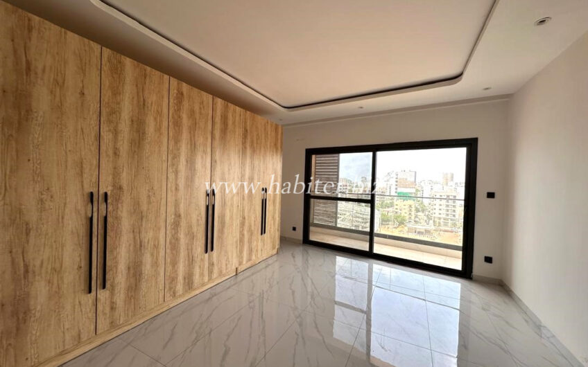 Appartement à louer au Point E