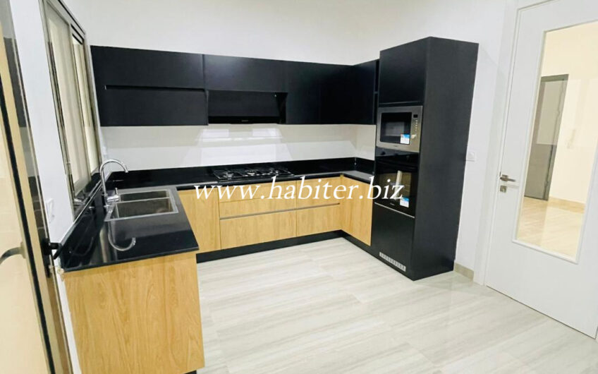 Appartement à louer à Mermoz composé