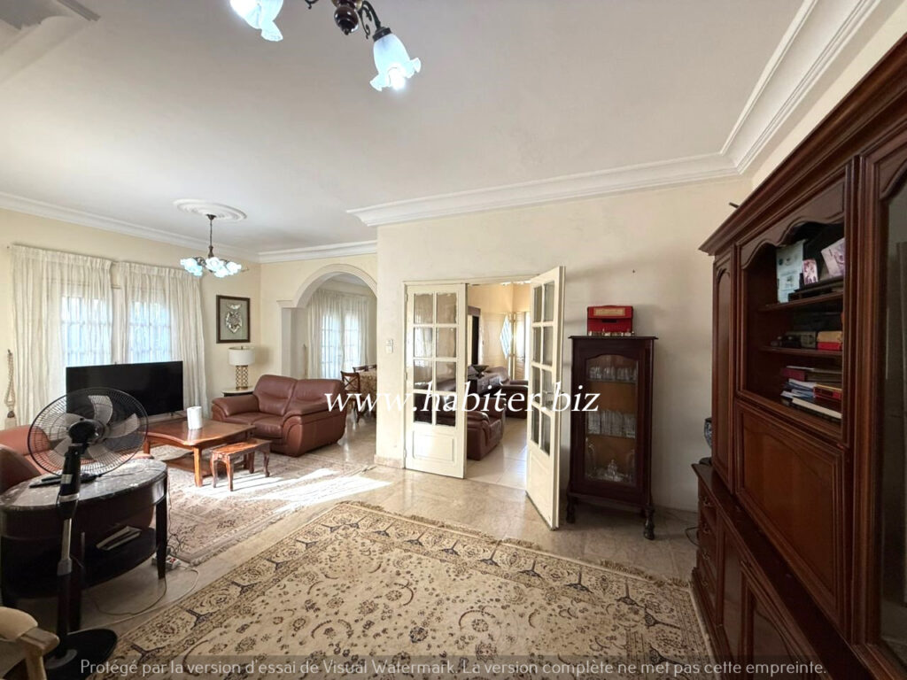 Villa R+1 à vendre à Sipres 1