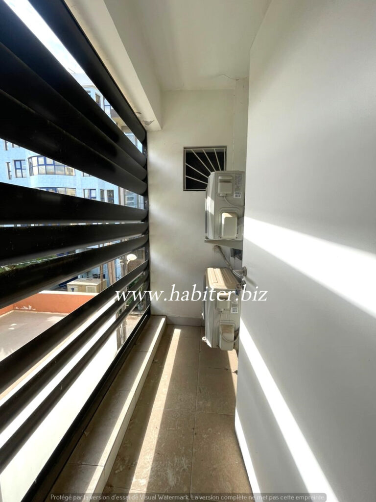 Appartement à louer au point E