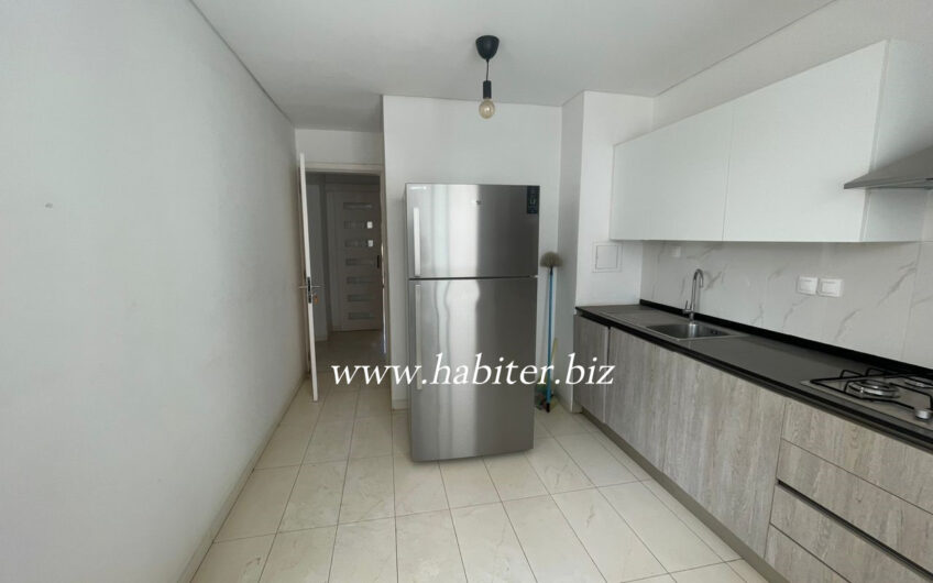 Appartement à louer au point E