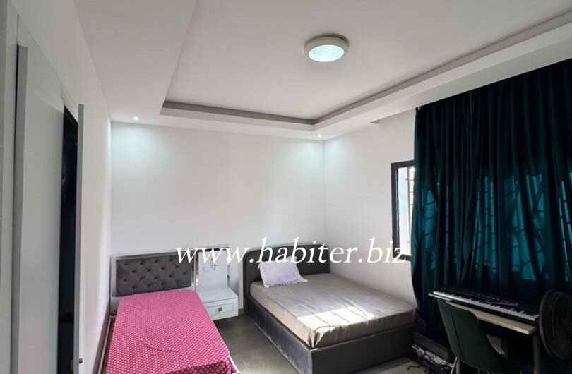 Appartement de 197m2 à vendre au point E
