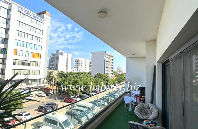 Appartement de 197m2 à vendre au point E