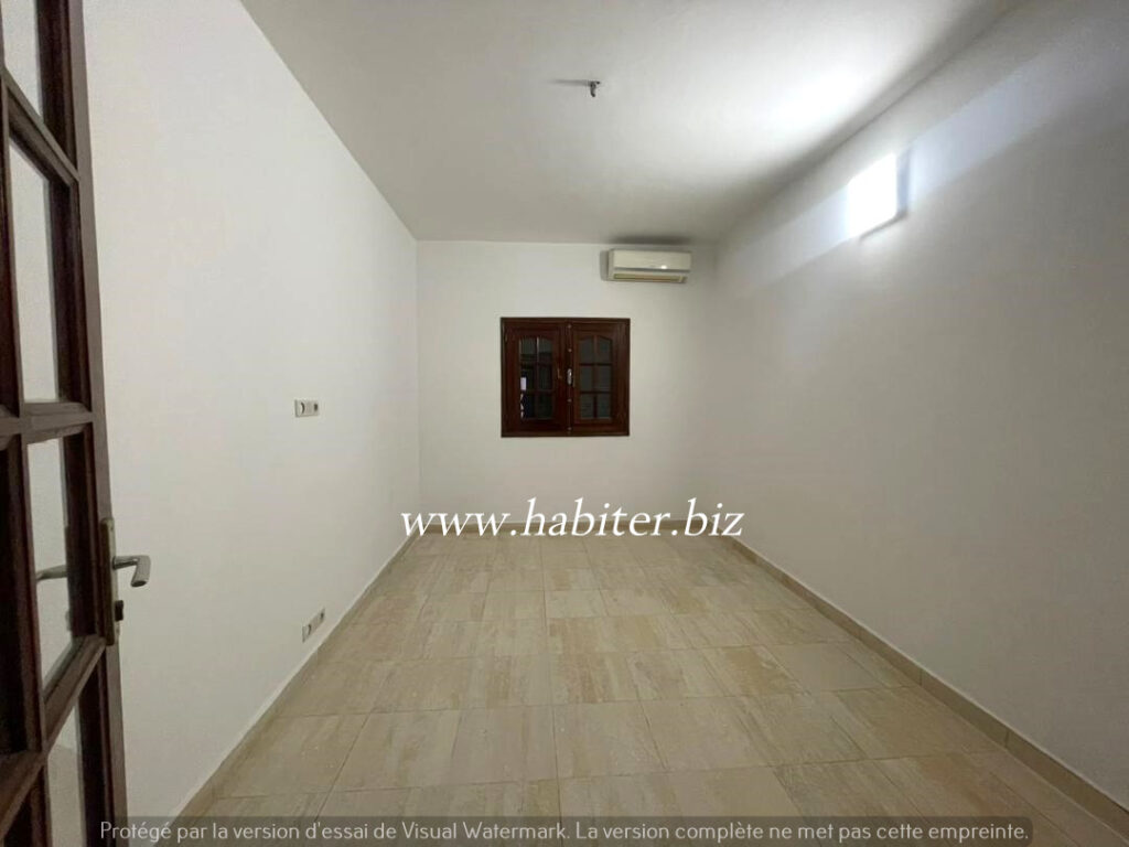 Villa R+2 à louer à Mermoz
