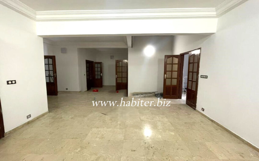 Villa R+2 à louer à Mermoz