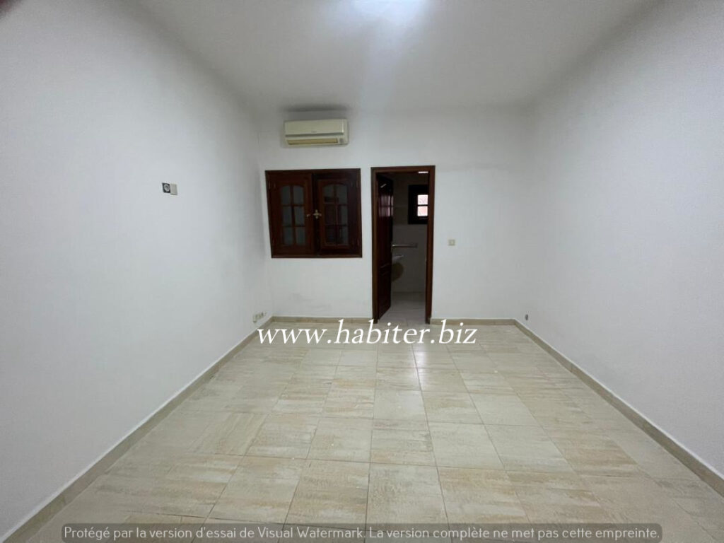 Villa R+2 à louer à Mermoz