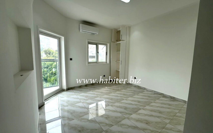 Appartements de type F4 et F5 à louer aux almadies