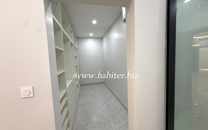 Appartement de type F4 à louer à Ngor almadies