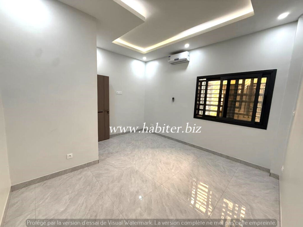 Appartement à louer aux almadies à la zone de recasement