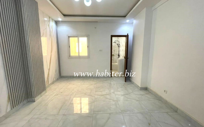 Appartements à louer au Point E
