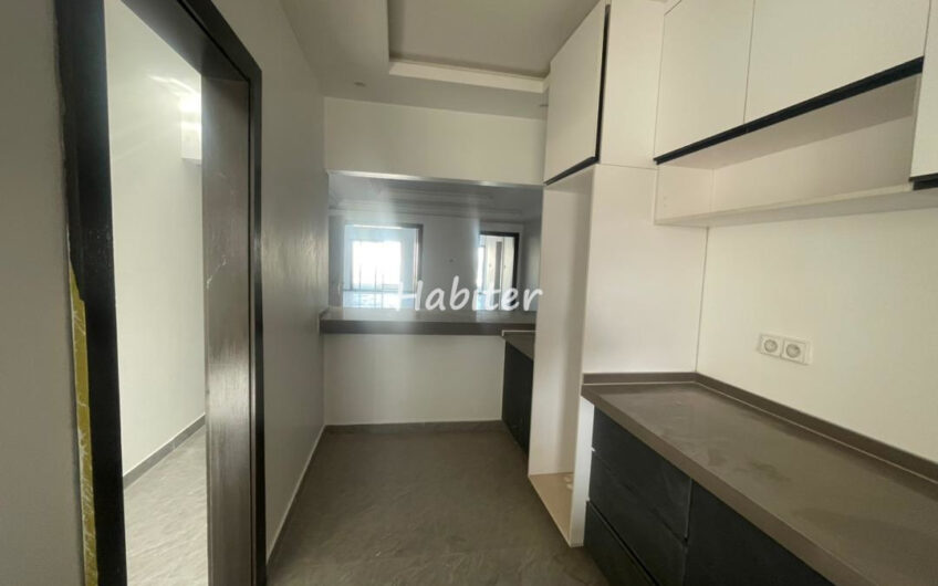 Appartement à louer au Point E