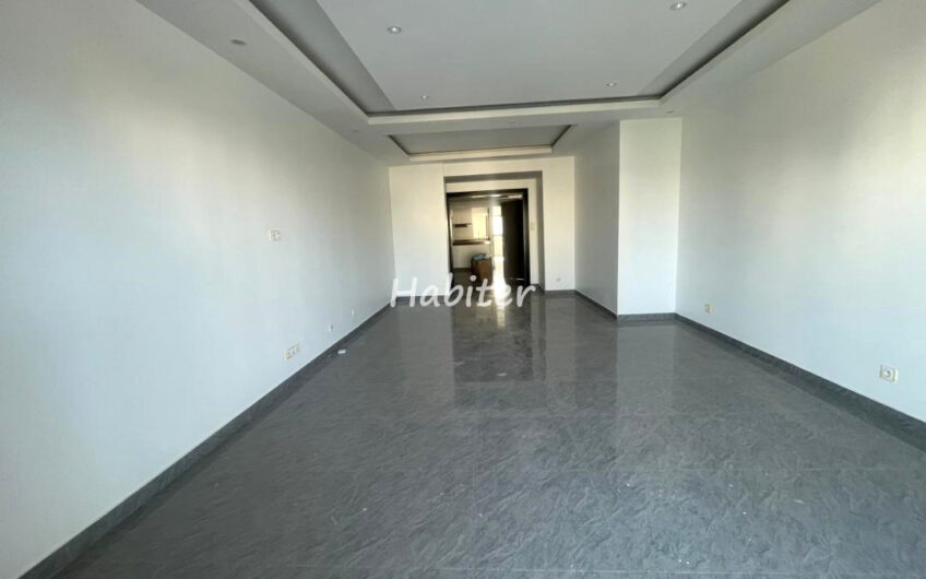 Appartement à louer au Point E