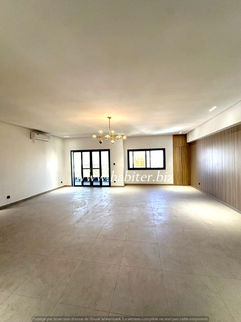 Appartement à louer au Point E