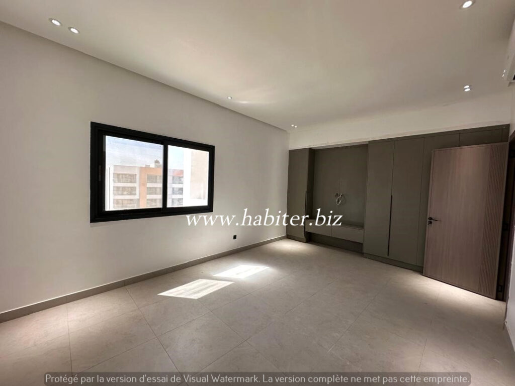 Appartement à louer au Point E