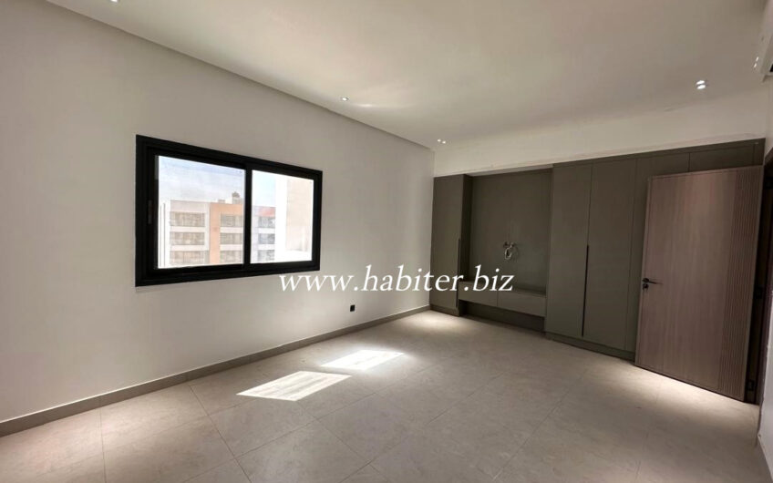 Appartement à louer au Point E
