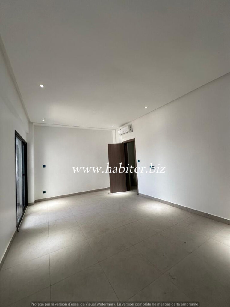 Appartement à louer au Point E