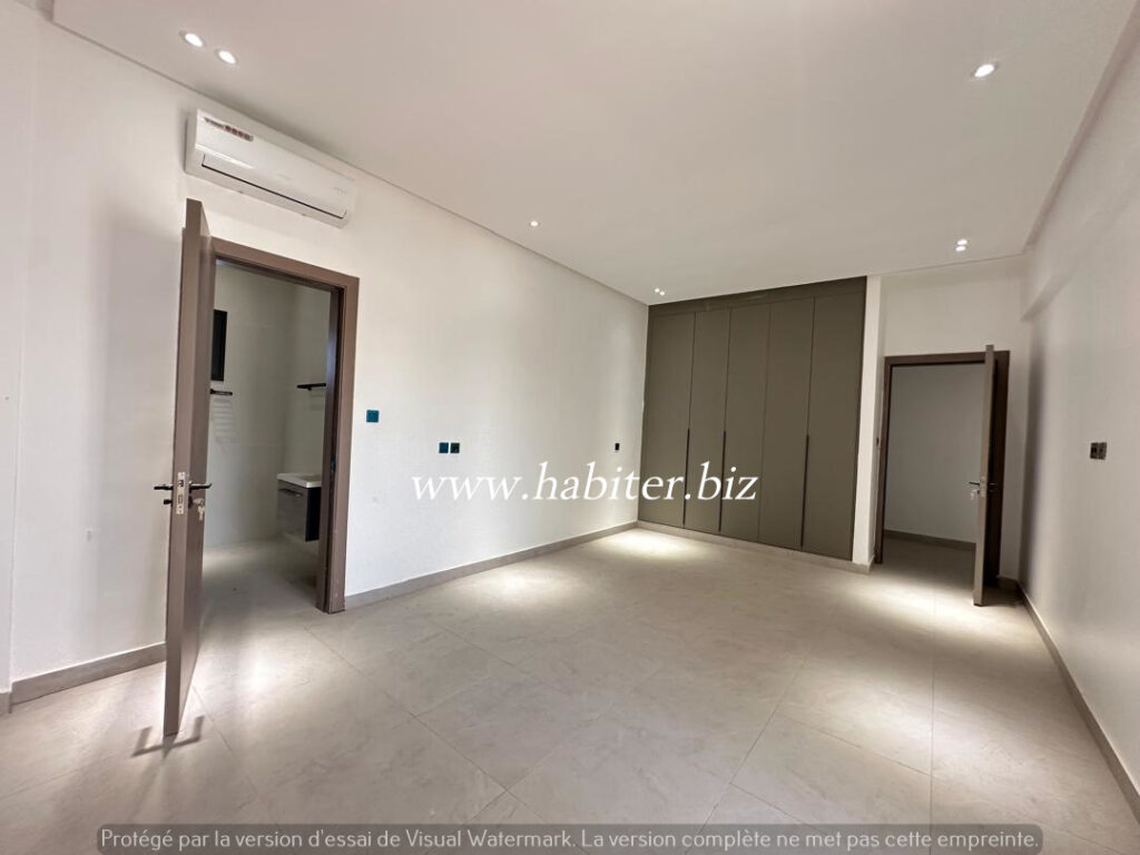Appartement à louer au Point E