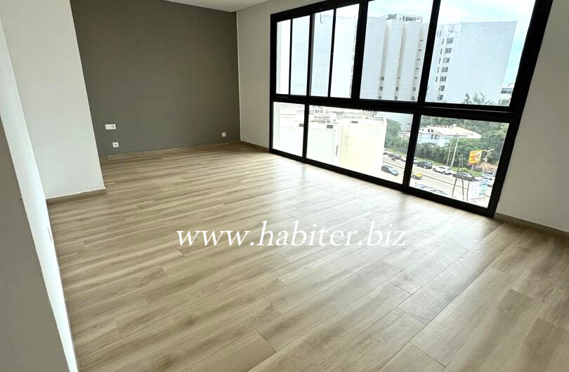 Appartement de type F4 à louer à Mermoz vue sur mer