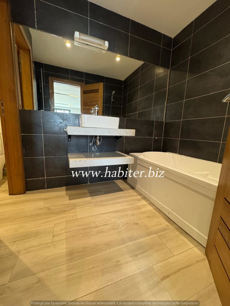 Appartement de type F4 à louer à Mermoz vue sur mer