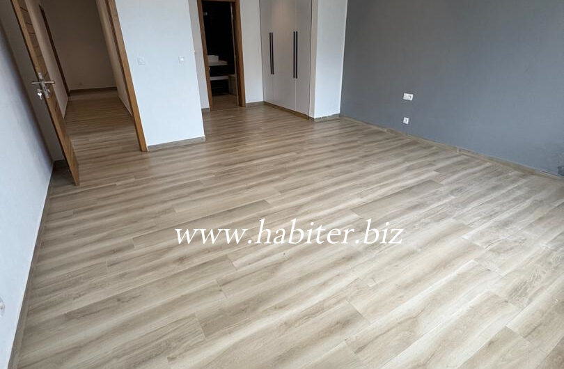 Appartement de type F4 à louer à Mermoz vue sur mer
