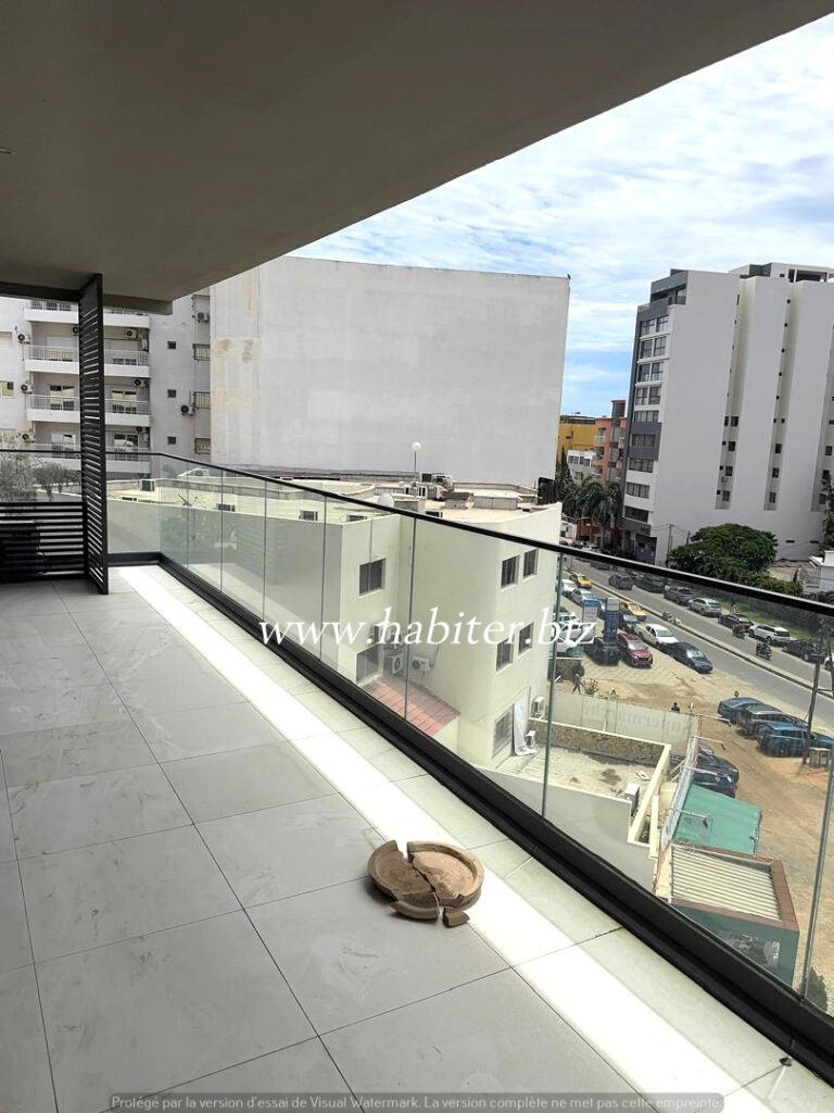 Appartement de type F4 à louer à Mermoz vue sur mer