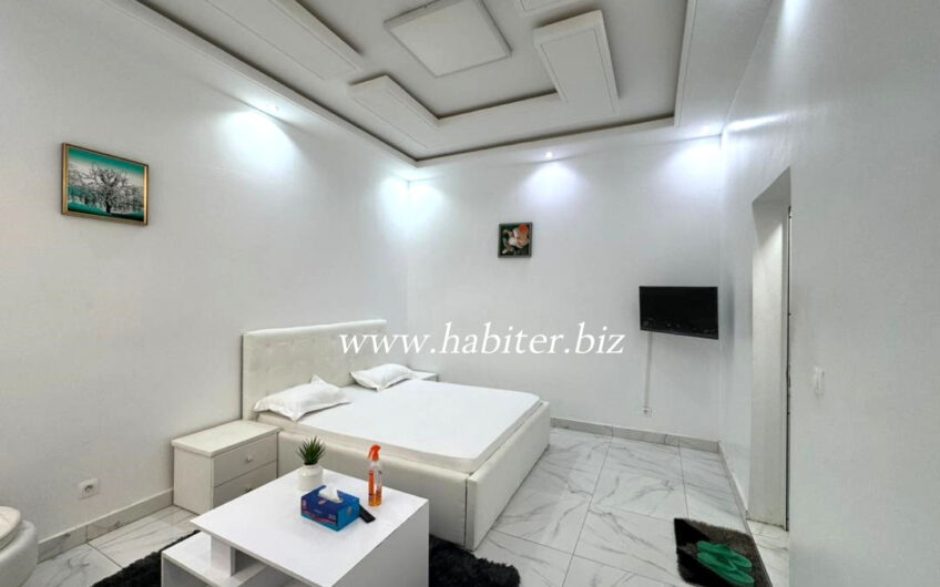 Villa R+2 à louer aux Mamelles