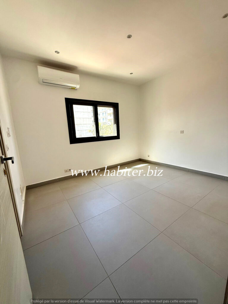 Magnifique Duplex à louer au Point E