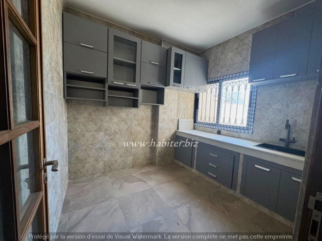 Appartement à louer à sacré coeur 3