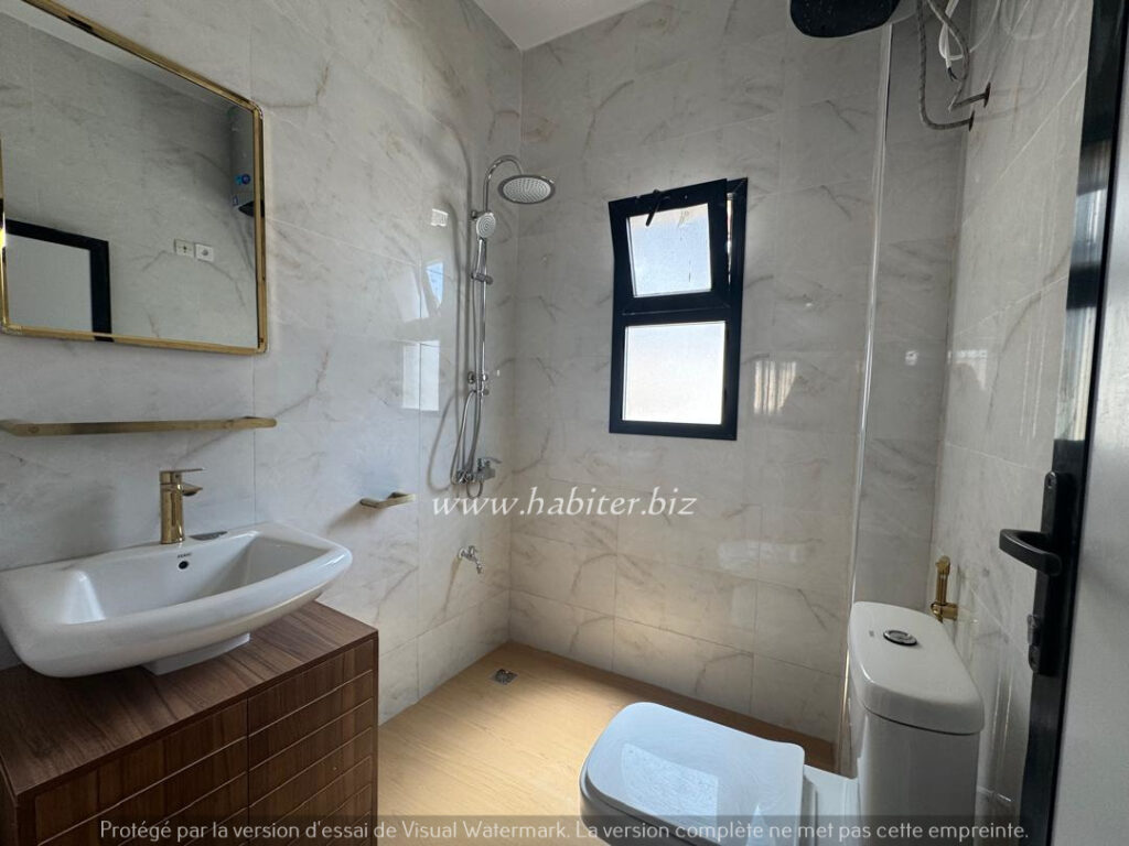 Appartement à louer à sacré coeur 3