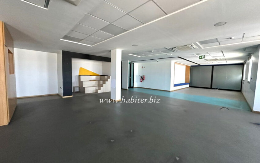 Plateaux de bureaux à louer sur la VDN