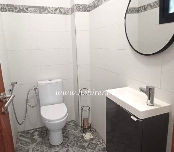 Villa R+1 meublée à louer à Saly