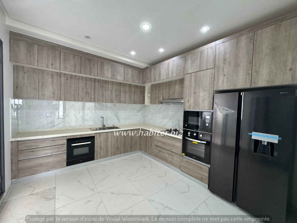 Appartement à louer à Mermoz