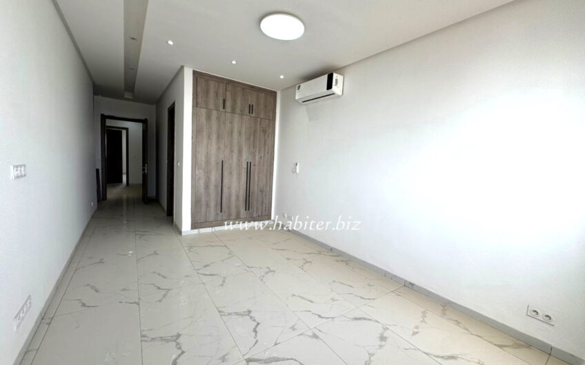 Appartement à louer à Mermoz