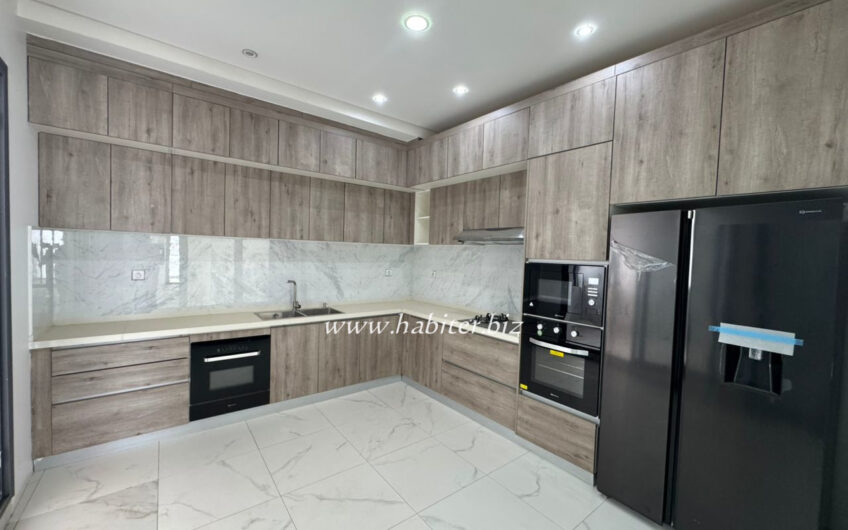 Appartement à louer à Mermoz